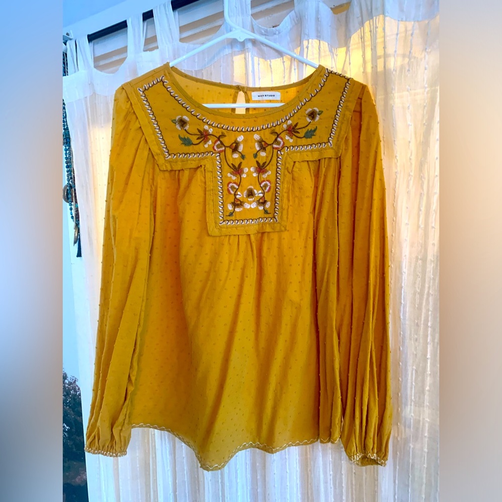 Max Studio embroidered mustard boho blouse